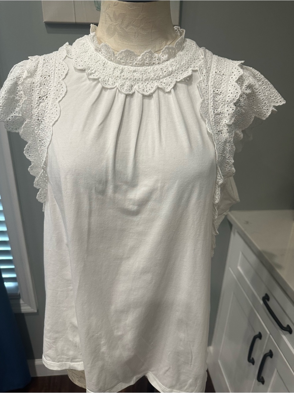 White Eyelet Lace Trim Sleeveless Top